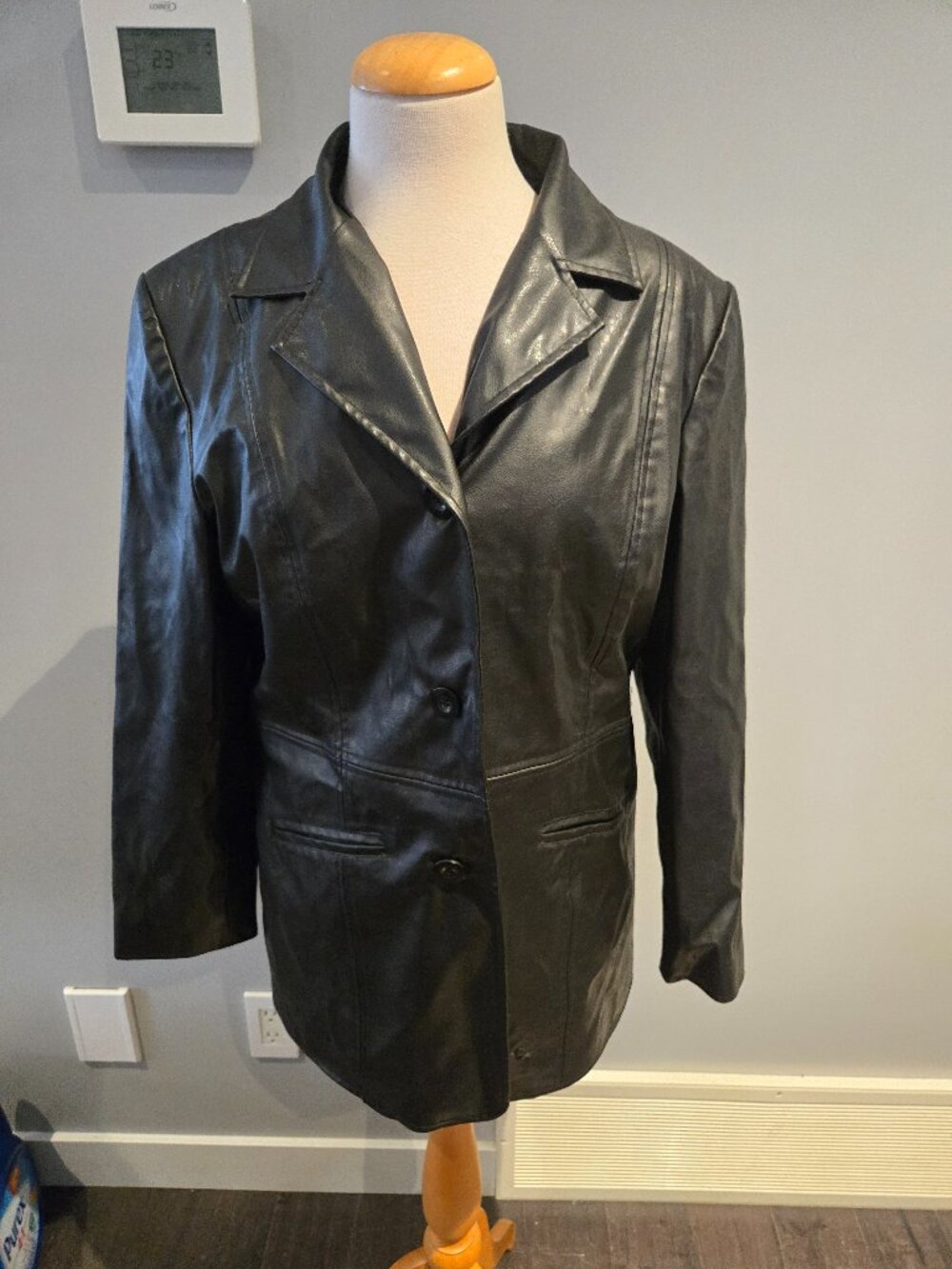 Sequence Faux Leather Button Down Blazer | Size Medium | Black